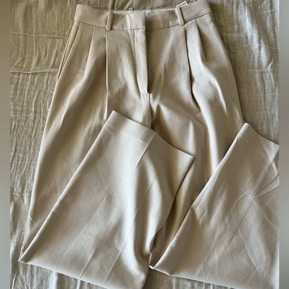 Aritzia Babaton Effortless Pant
